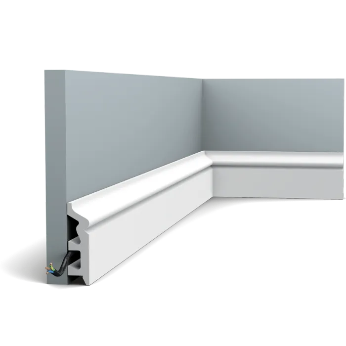 Плинтус Orac Decor SX122